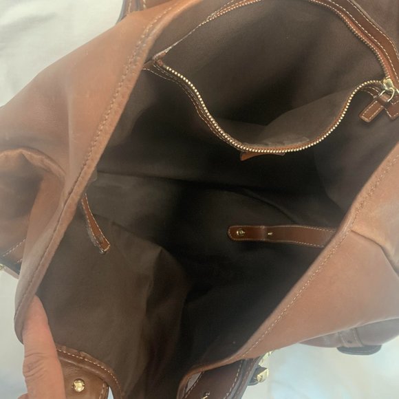 Gucci Medium Leather Pelham Bag - Picture 6 of 6